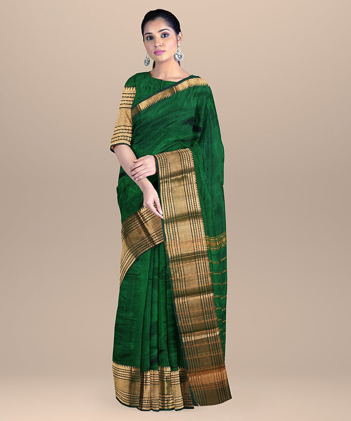 Dark green mangalagiri handwoven cotton silk saree