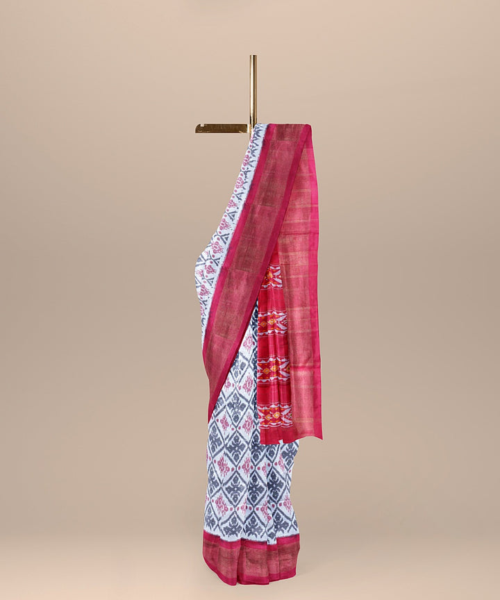 Offwhite pink handwoven pochampally silk ikat saree