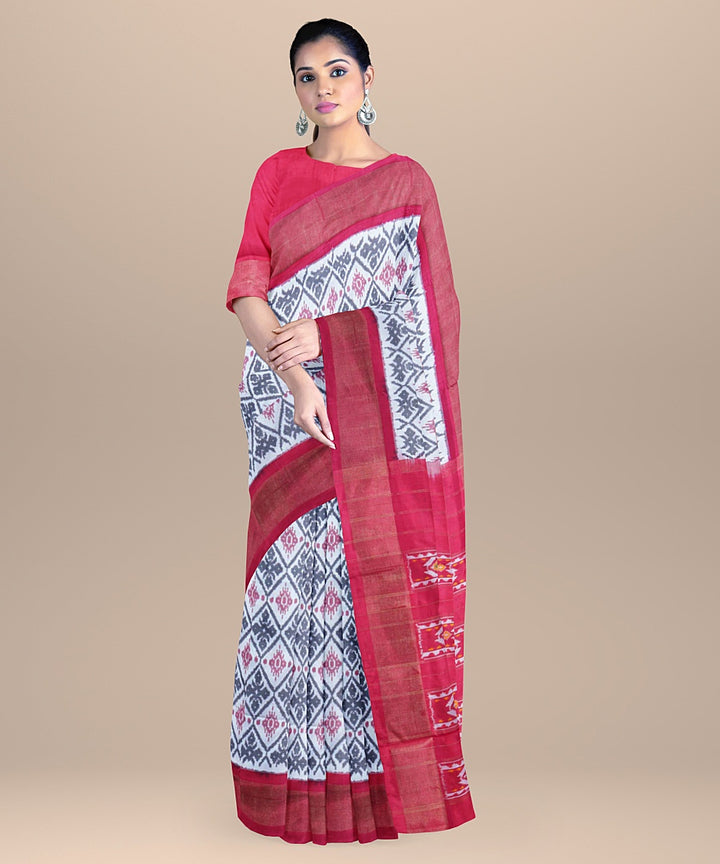 Offwhite pink handwoven pochampally silk ikat saree