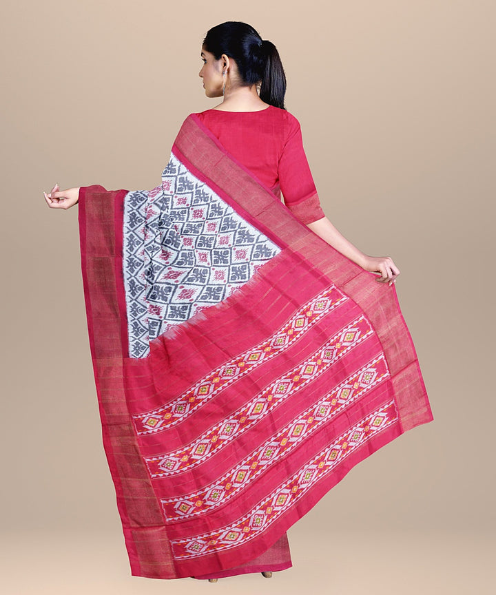 Offwhite pink handwoven pochampally silk ikat saree