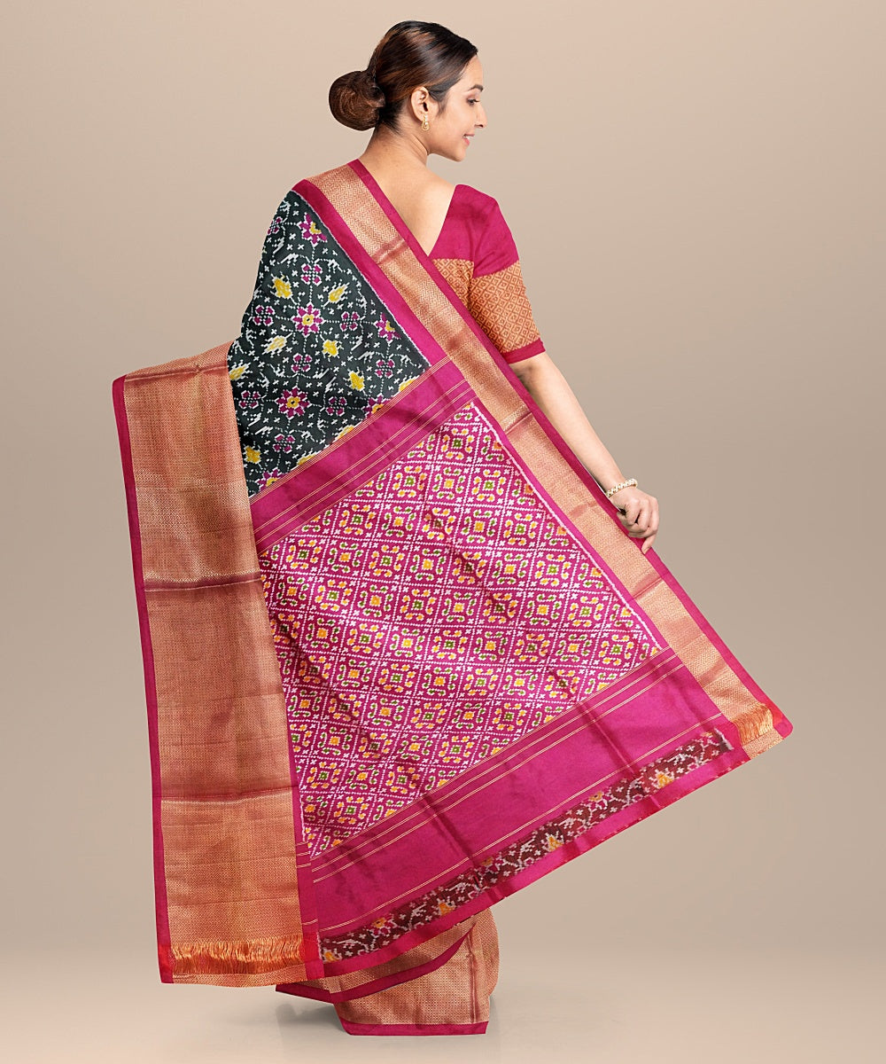 Black pink handwoven pochampally ikat silk saree