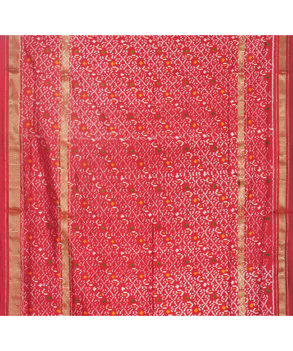 Grey red handwoven pochampally ikat silk saree