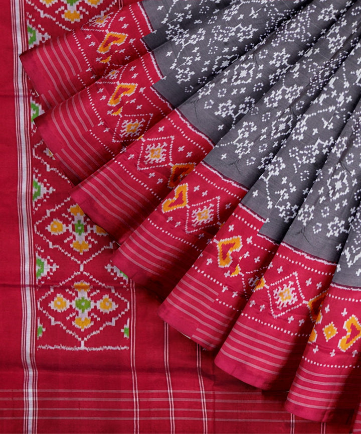 Grey pink handwoven pochampally ikat silk saree