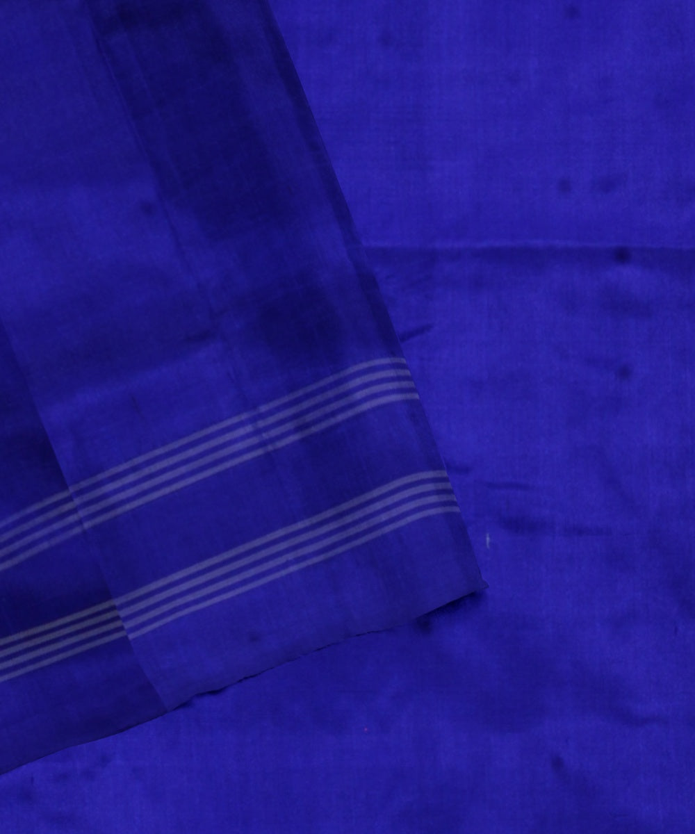 Dark blue offwhite handwoven pochampally ikat silk saree