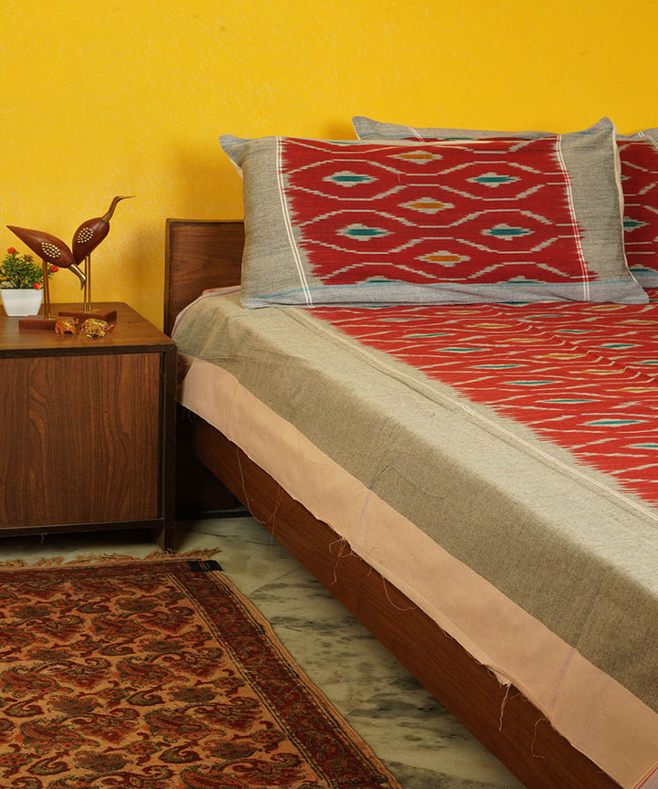 Red handloom pochampally cotton bedsheet