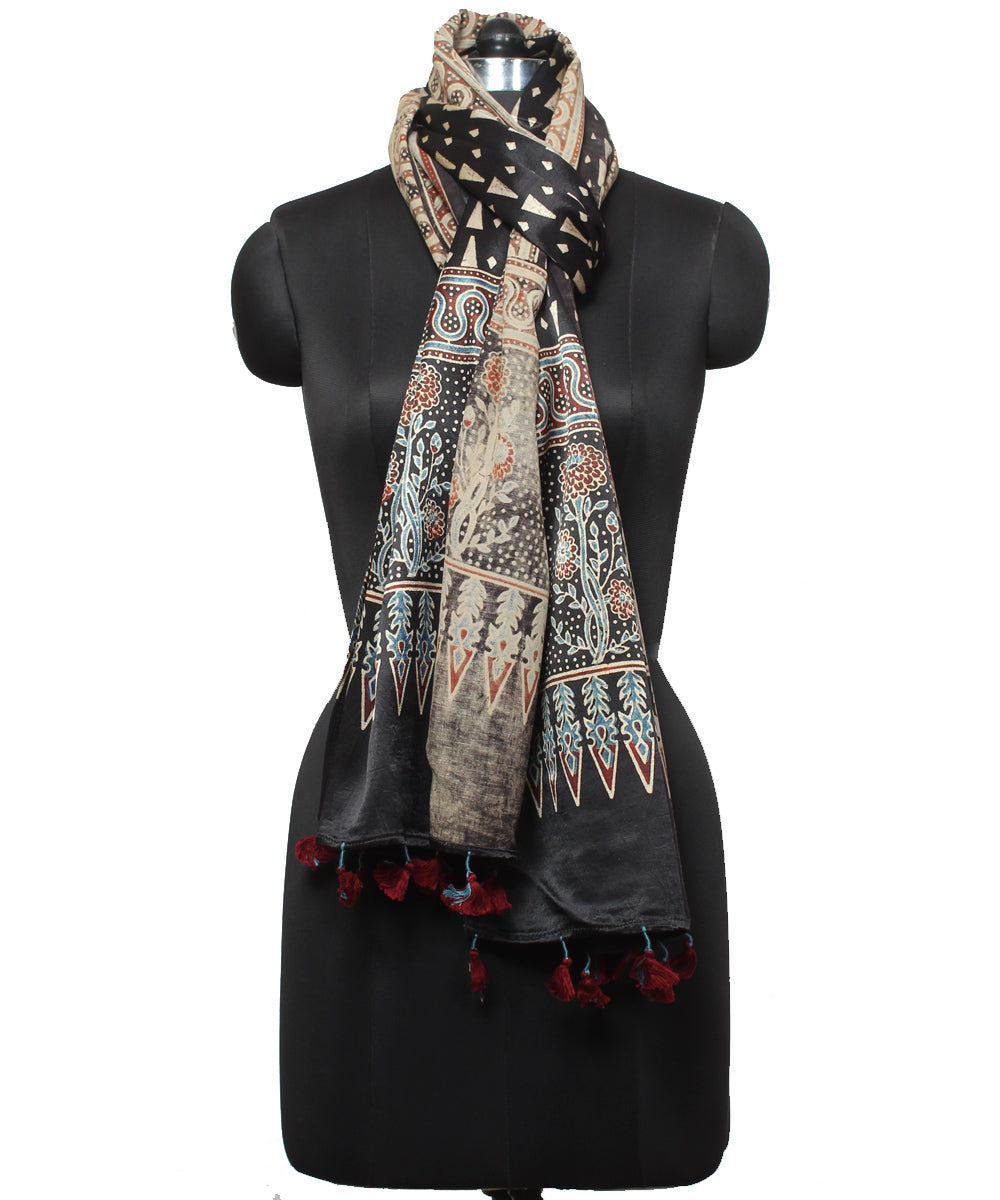 Black offwhite mashru handloom ajrakh stole