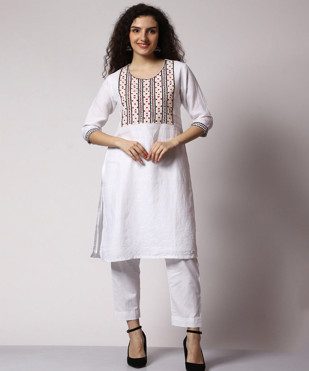 White hand embridered cotton 3/4 sleeves kurta set