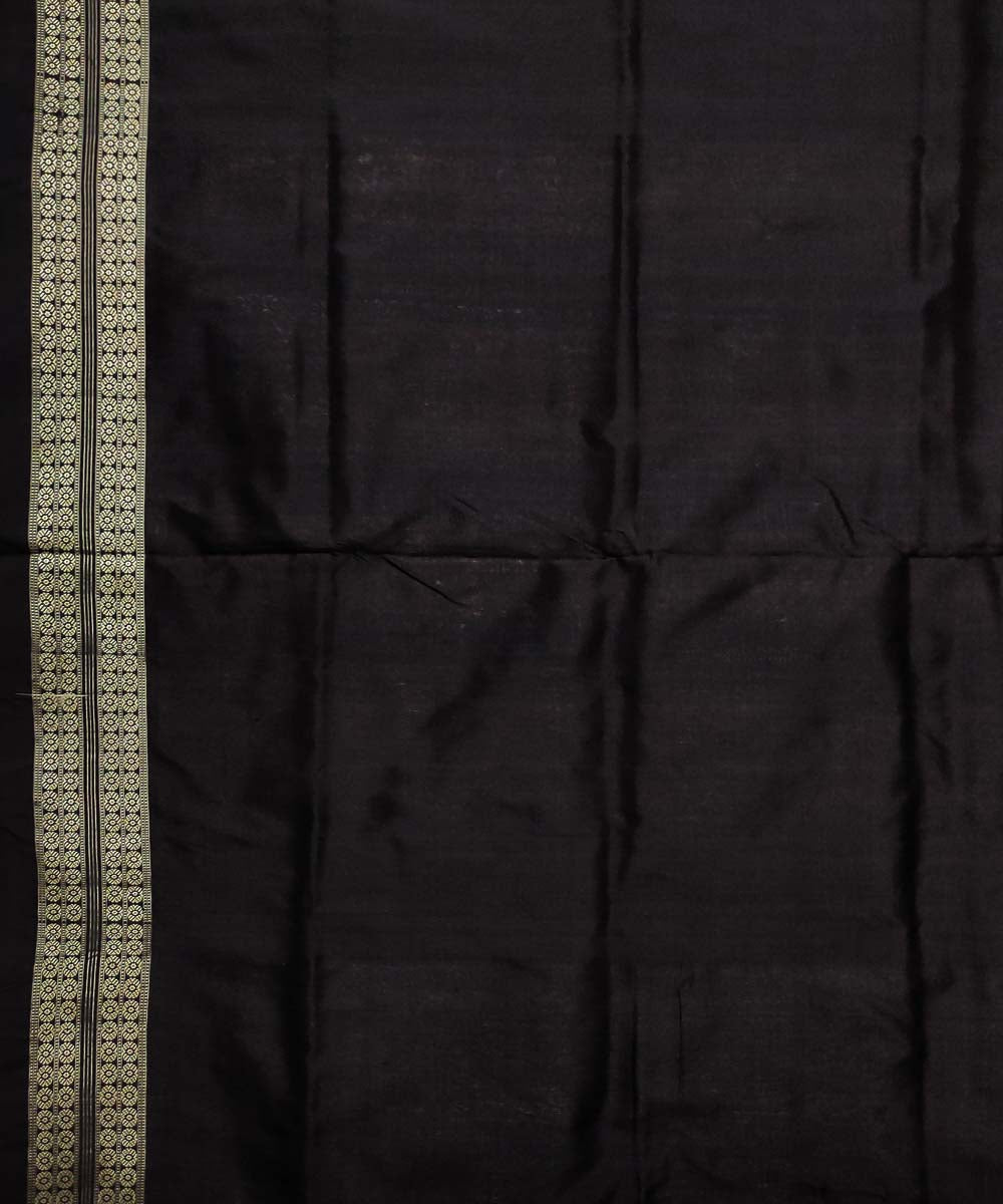 Red black bomkai handloom silk saree