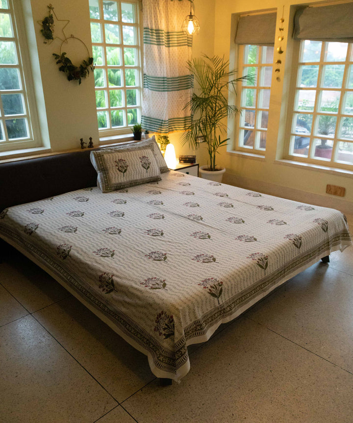 White grey wavy block printed sanganeri cotton double bed bedsheet
