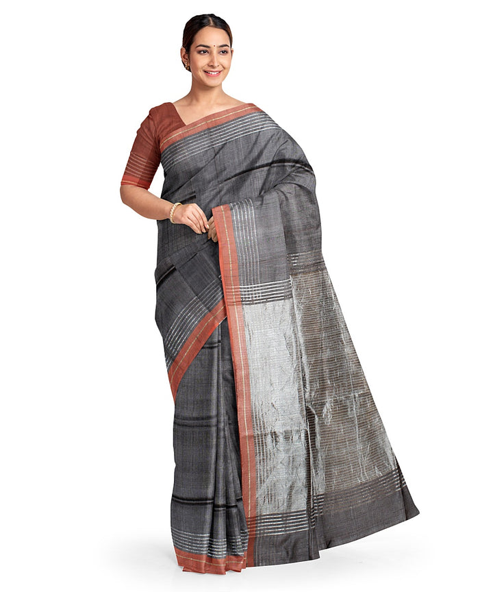 Grey white handwoven raw silk bhagalpur saree