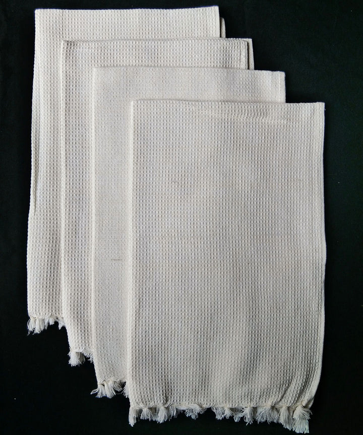 Set of 4 offwhite cotton handwoven napkin