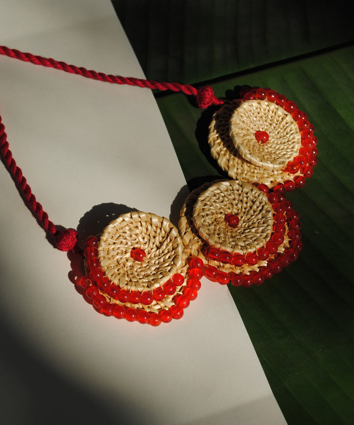Beige red handcrafted golden grass necklace