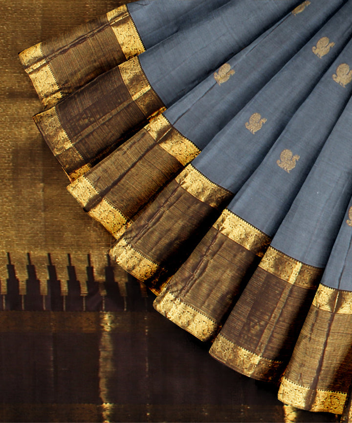 Grey red vairavoosi border handwoven kancheepuram silk saree