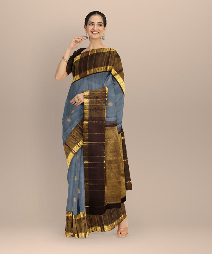 Grey red vairavoosi border handwoven kancheepuram silk saree