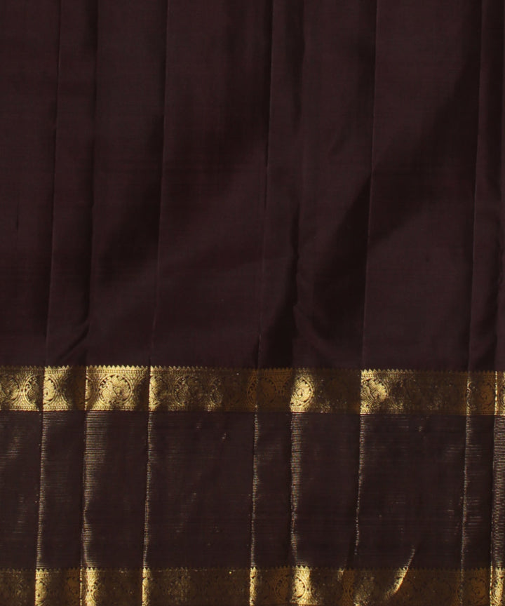 Grey red vairavoosi border handwoven kancheepuram silk saree