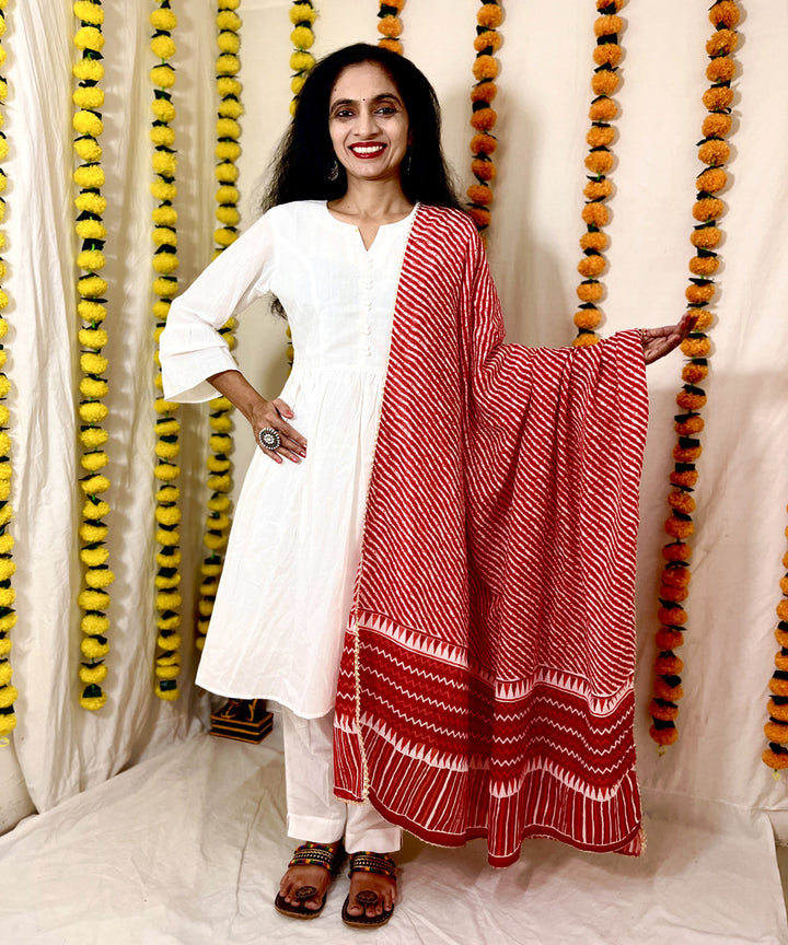 Red mul cotton hand block printed dupatta