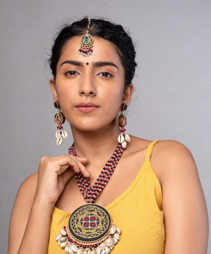 Multicolor  two in one hand embroidered pendant choker