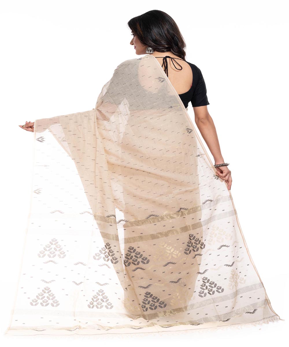 Cream cotton handwoven jamdani saree