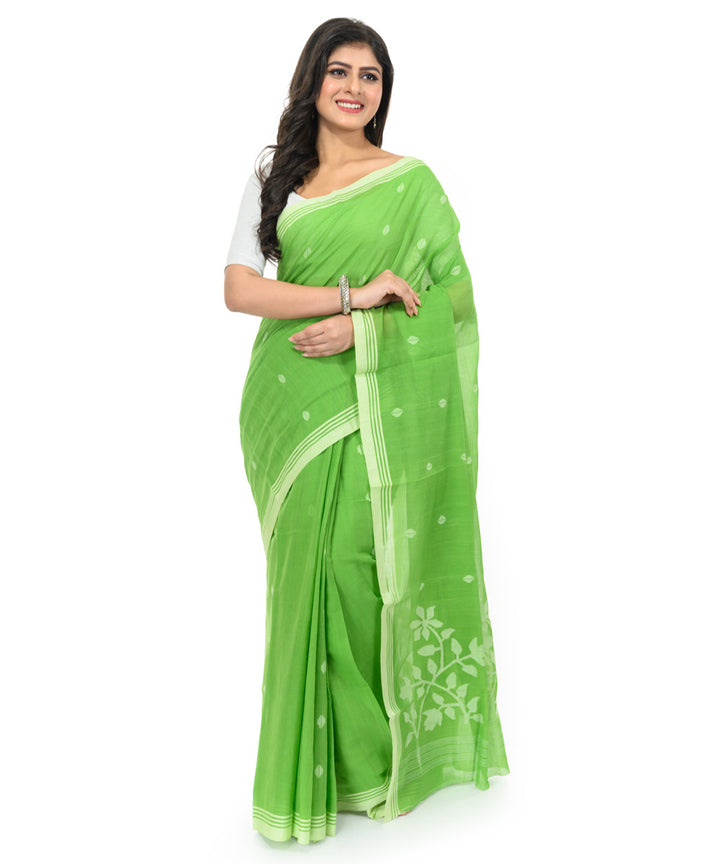 Dark green hand woven bengal cotton saree