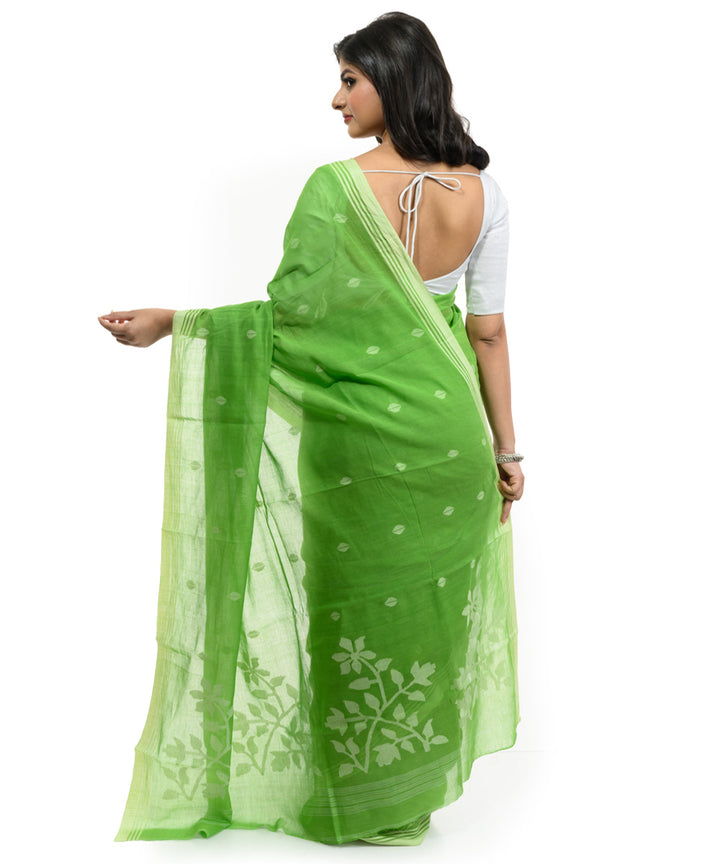 Dark green hand woven bengal cotton saree