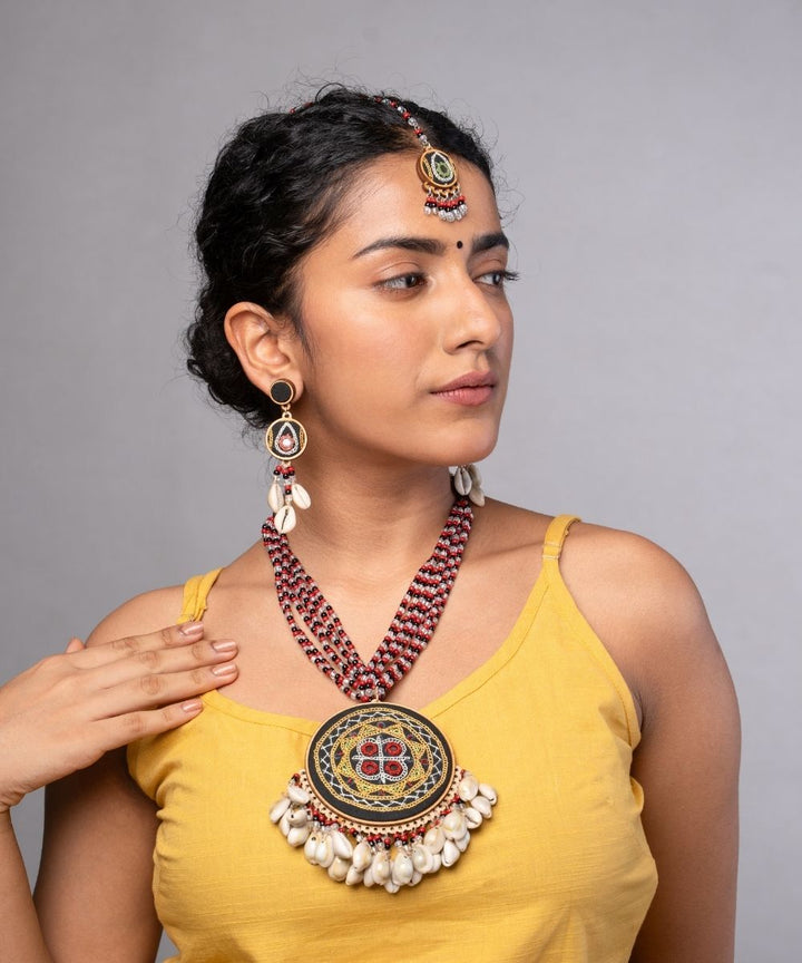 Multicolor hand embroidered maang tika