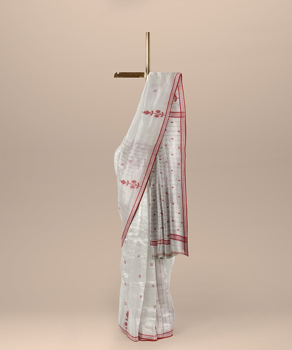 Offwhite red soft cotton jamdani handloom saree