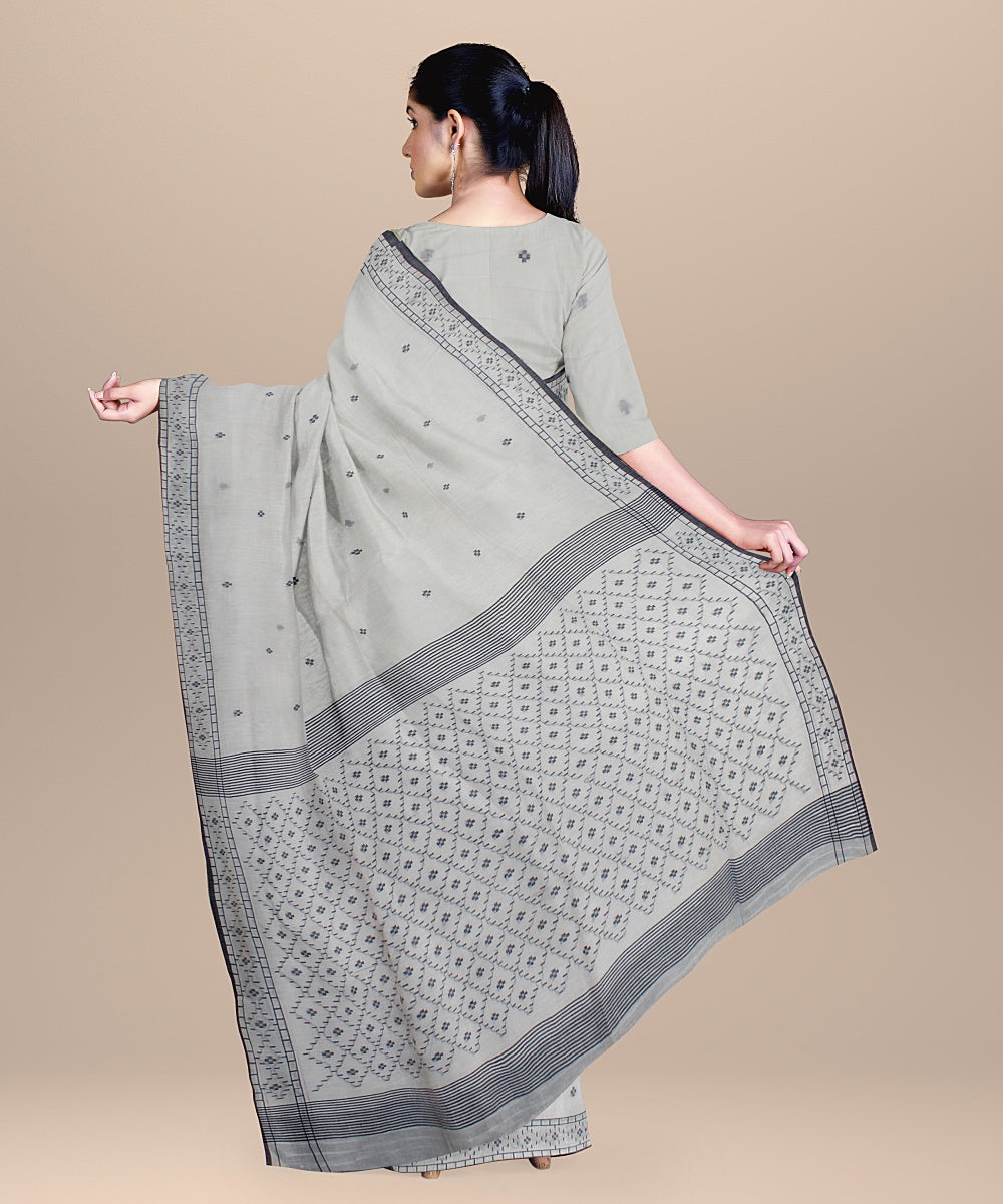 Offwhite navy blue handloom soft cotton jamdani saree