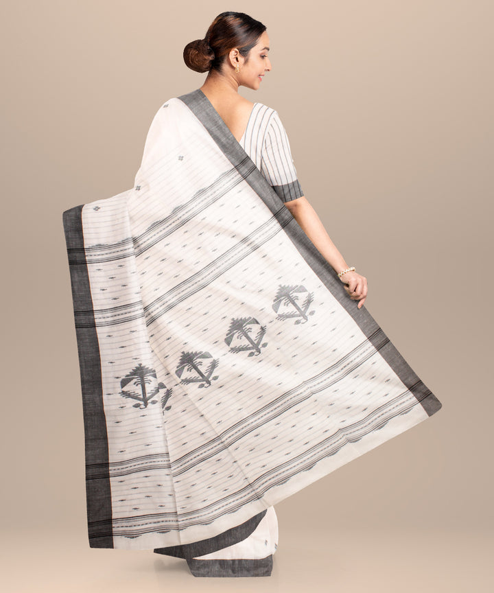 White grey handloom jamdani cotton saree