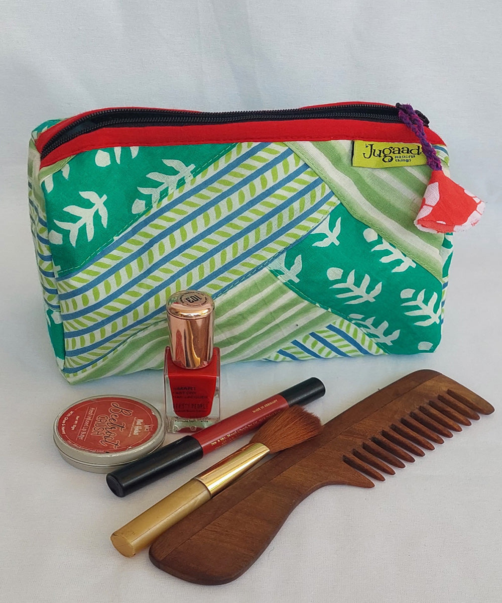 Green handcrafted toilet pouch