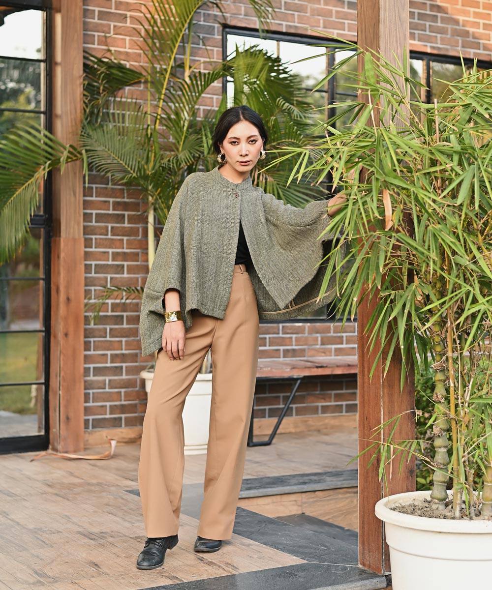 Green handwoven woolen front open poncho