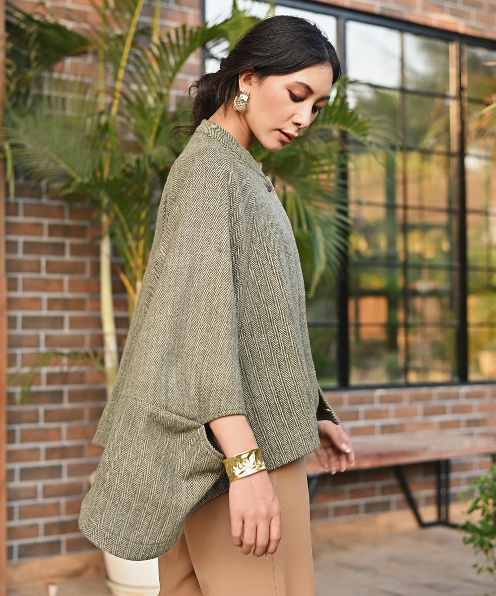Green handwoven woolen front open poncho