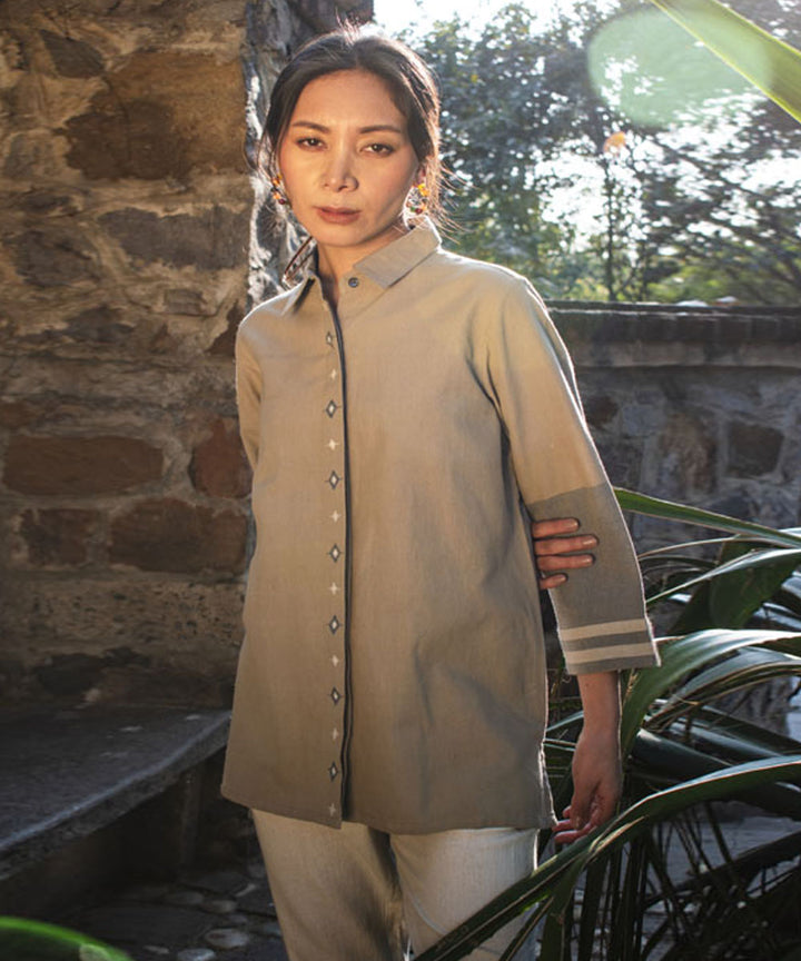 Beige handwoven cotton extra weft shirt