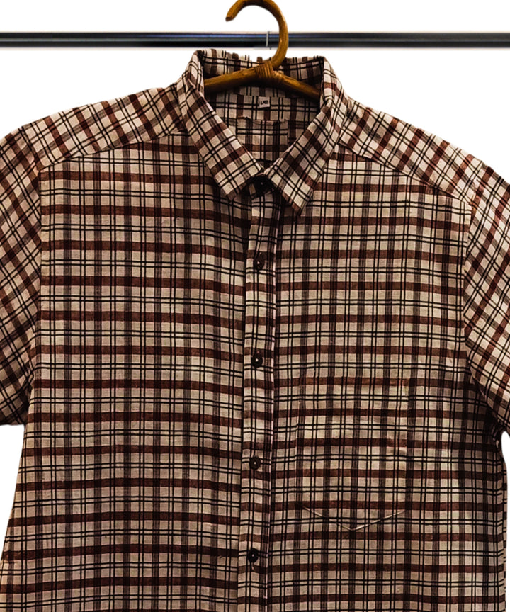 White brown half sleeve checks shirt