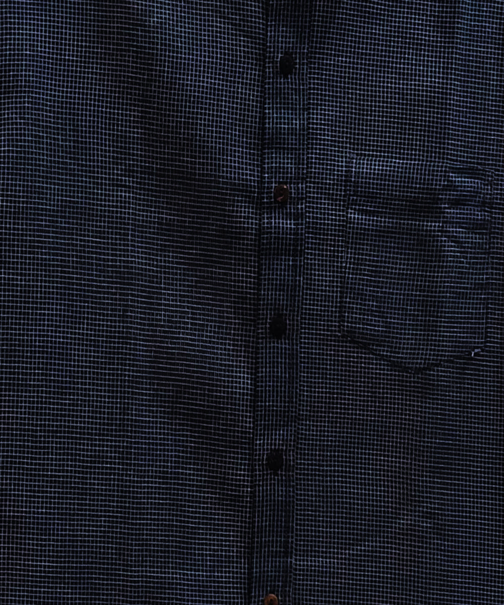 Naby blue white half sleeve checks shirt