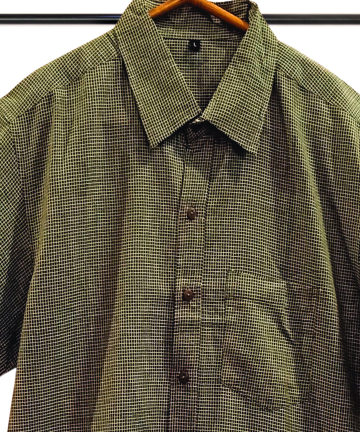 Pista green white half sleeve checks shirt