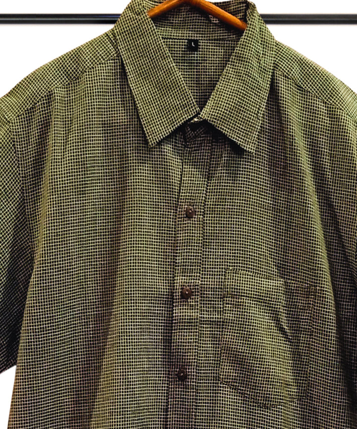 Pista green white half sleeve checks shirt