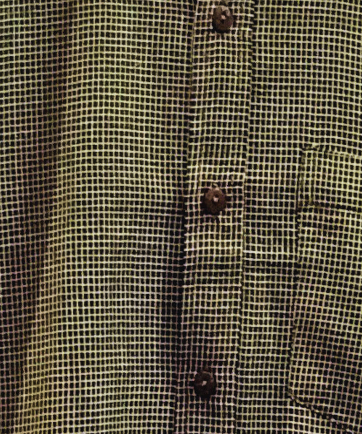Pista green white half sleeve checks shirt