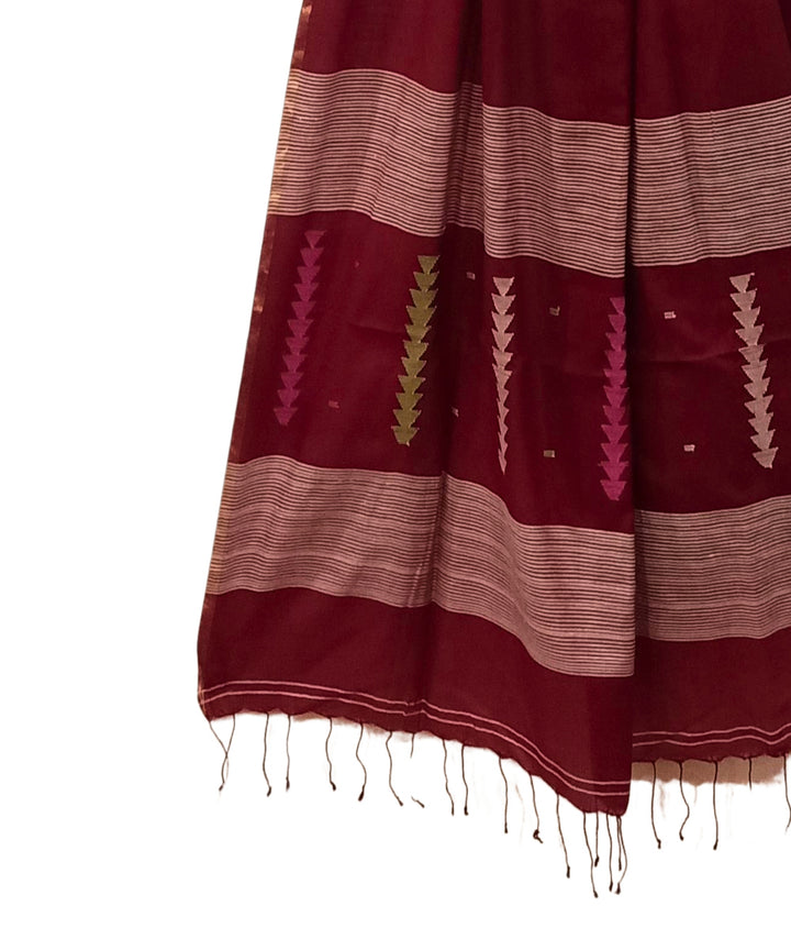 Red handwoven cotton jamdani dupatta