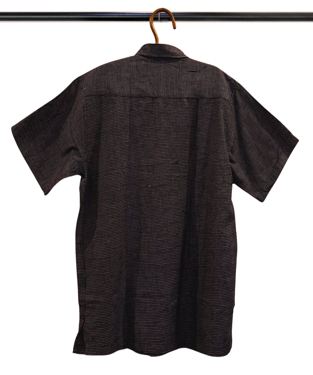 Half sleeve black white checks shirt