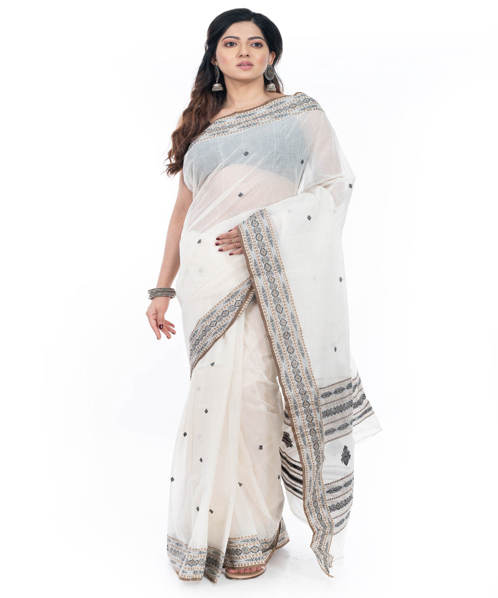 White grey handwoven cotton tangail saree