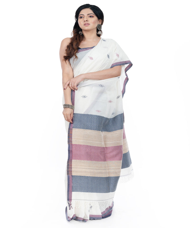 White handwoven cotton tangail saree