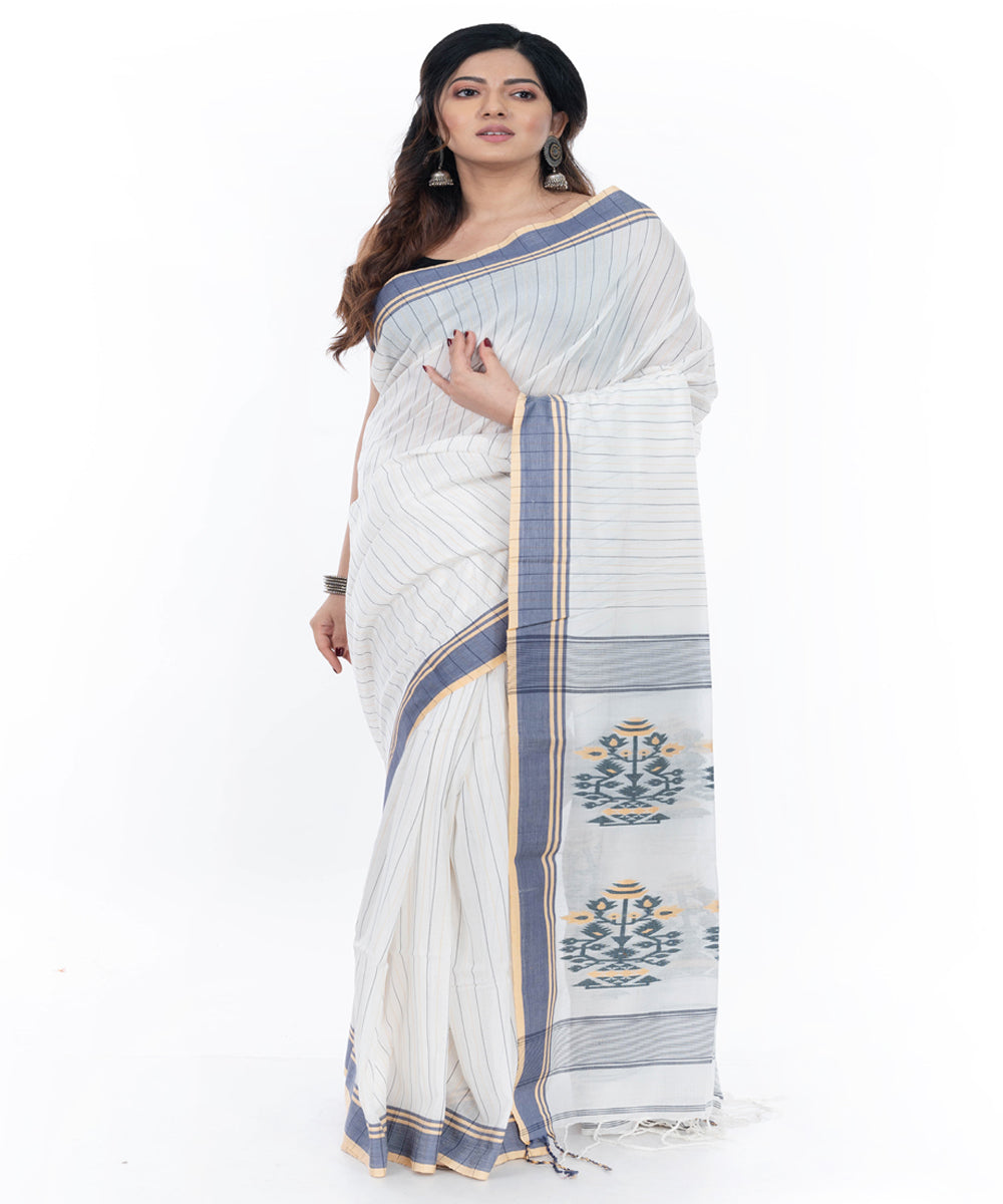 White grey handwoven cotton tangail saree