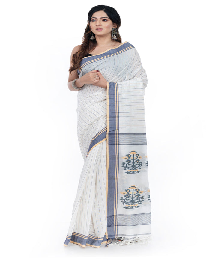 White grey handwoven cotton tangail saree