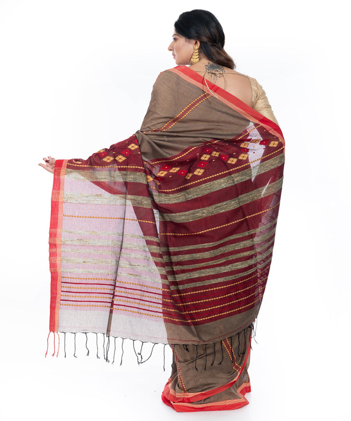 Grey red handwoven cotton tangail saree