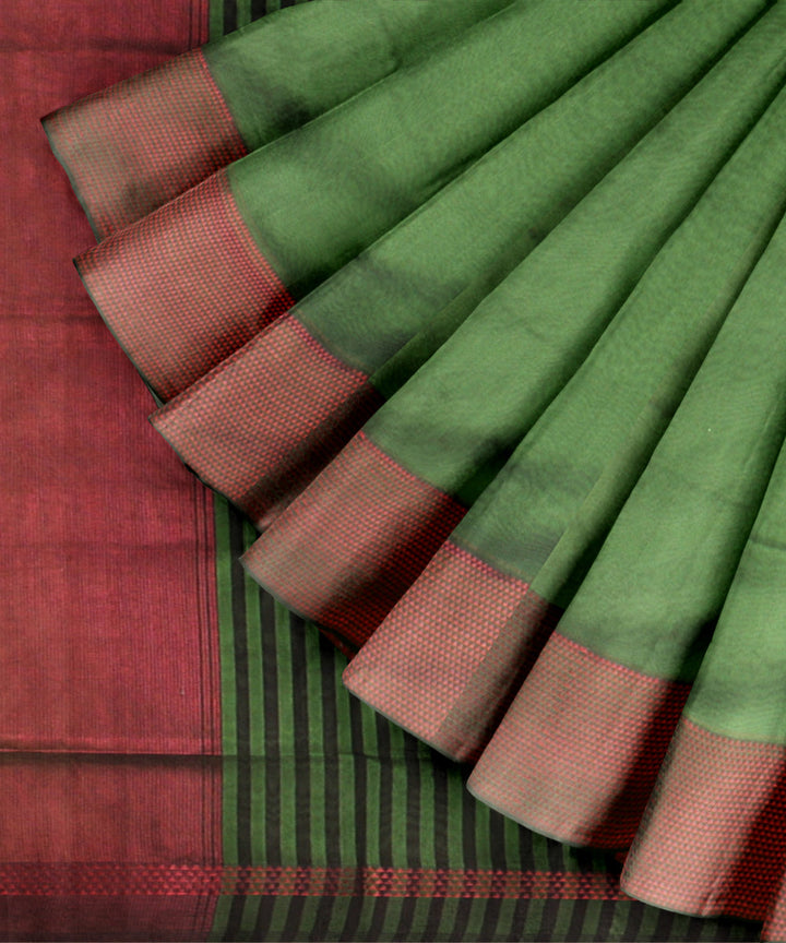 Green red handloom cotton silk maheshwari saree