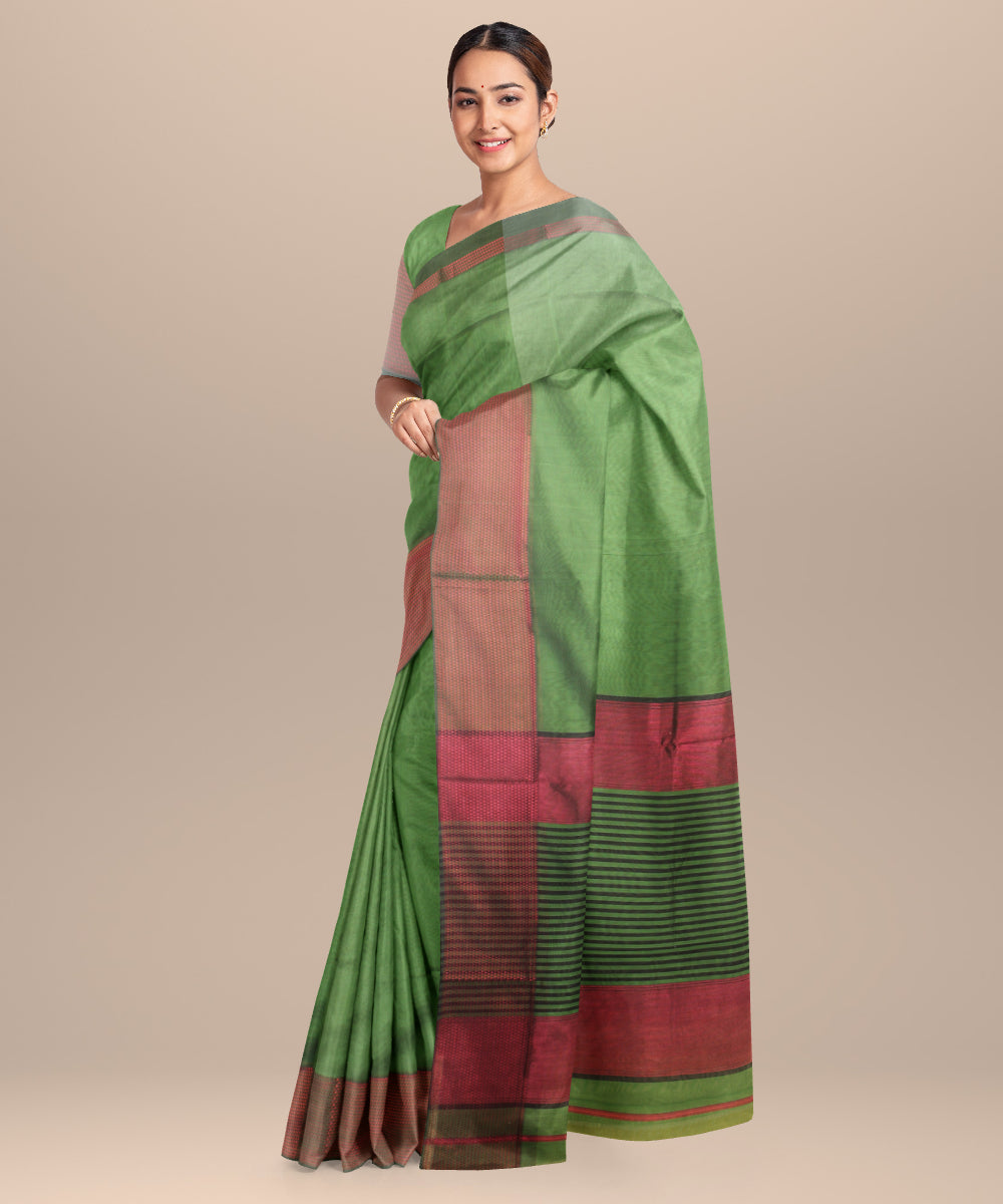 Green red handloom cotton silk maheshwari saree