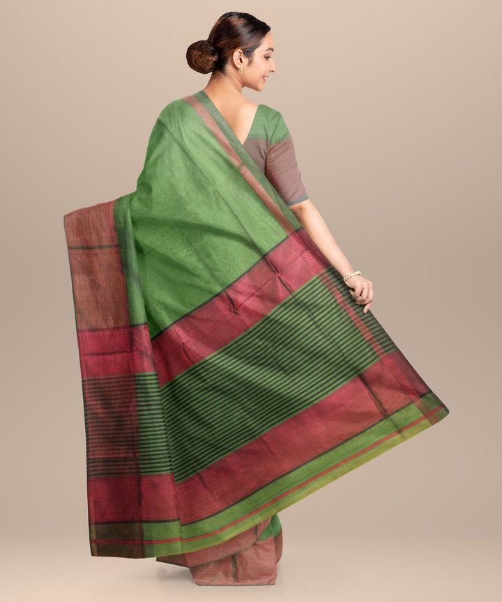 Green red handloom cotton silk maheshwari saree