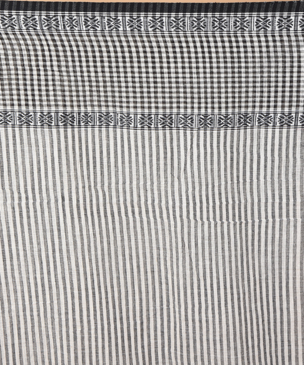 White black handloom cotton jamdani saree