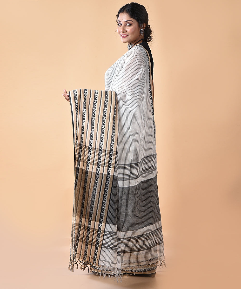 Grey black cotton handwoven jamdani saree