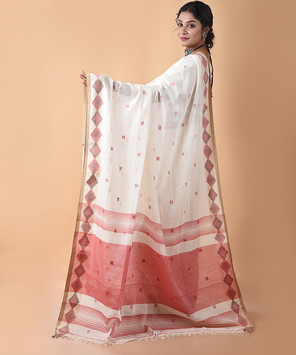 Offwhite brown cotton handwoven jamdani saree